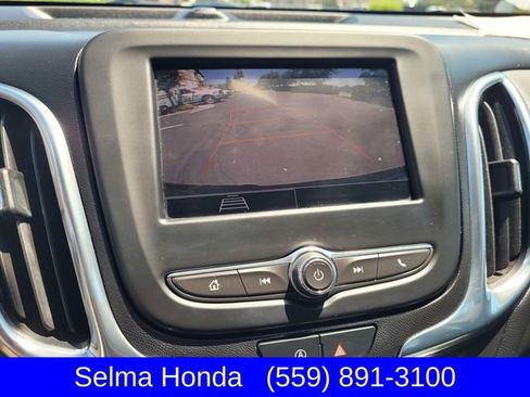 Used 2022 Chevrolet Equinox LT w/ Driver Convenience Package AWD/4WD image 19