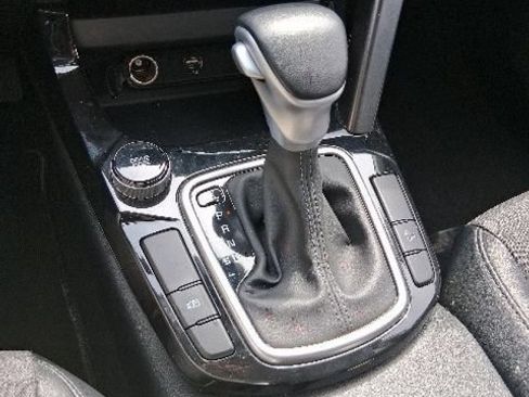 Used 2025 Kia Seltos S FWD image 26