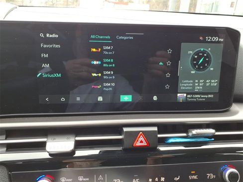 Used 2026 Kia Sportage EX w/ EX Panorama Roof Package image 23