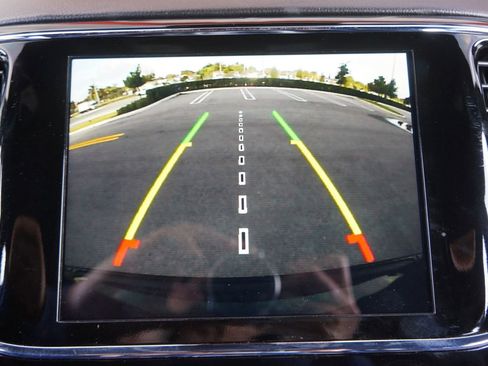 Used 2020 Jeep Grand Cherokee SRT image 40