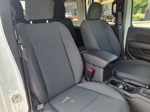 Certified 2025 Jeep Wrangler Unlimited Sahara AWD/4WD image 34