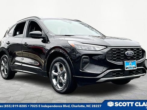 Used 2024 Ford Escape ST-Line image 1