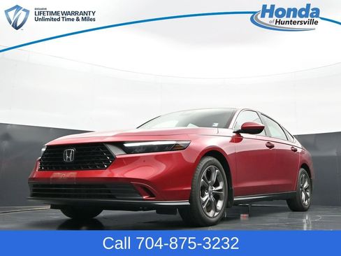 Used 2024 Honda Accord EX image 29