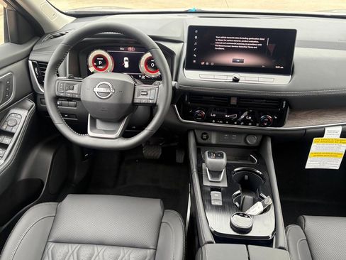 New 2026 Nissan Rogue Platinum AWD/4WD image 12