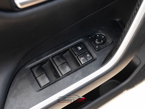 Used 2021 Toyota RAV4 Adventure image 37