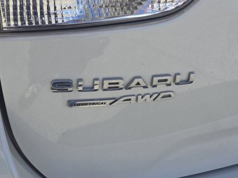 Used 2023 Subaru Forester Premium AWD/4WD image 5