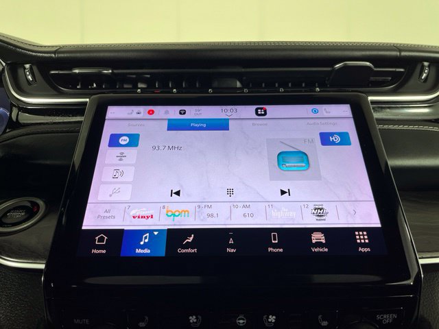 Used 2022 Jeep Grand Cherokee Overland AWD/4WD image 29
