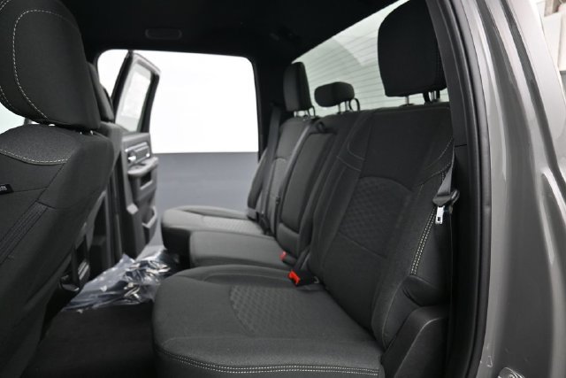 New 2026 RAM 3500 Big Horn AWD/4WD image 13