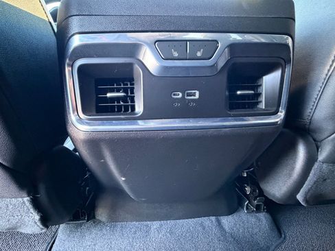 Used 2024 Chevrolet Silverado 1500 High Country image 14