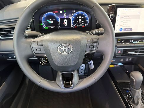 Used 2026 Toyota Camry XSE FWD image 18