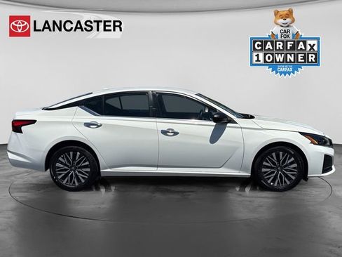 Used 2025 Nissan Altima 2.5 SV FWD image 8