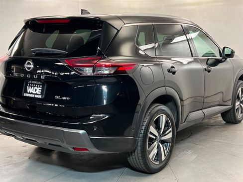 Used 2026 Nissan Rogue SL AWD/4WD image 5