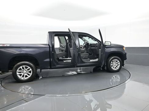 Used 2024 Chevrolet Silverado 1500 LT AWD/4WD image 28