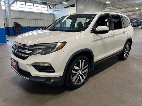 Used 2017 Honda Pilot Elite image 5