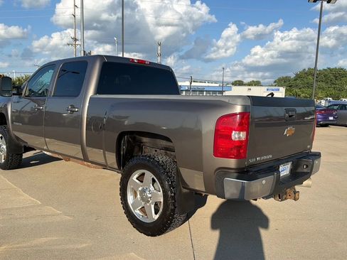 Used 2013 Chevrolet Silverado 2500 LTZ w/ LTZ Plus Package AWD/4WD image 16