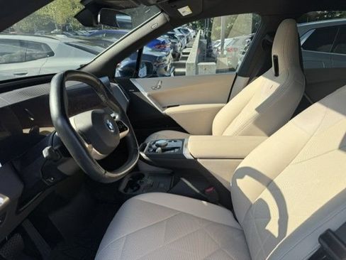 Used 2024 BMW iX xDrive50 w/ Convenience Package AWD/4WD image 3