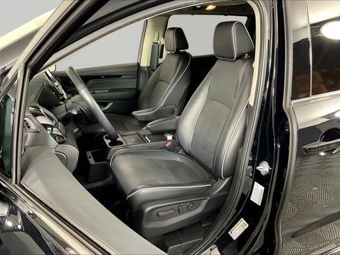 Used 2025 Honda Odyssey Elite image 21