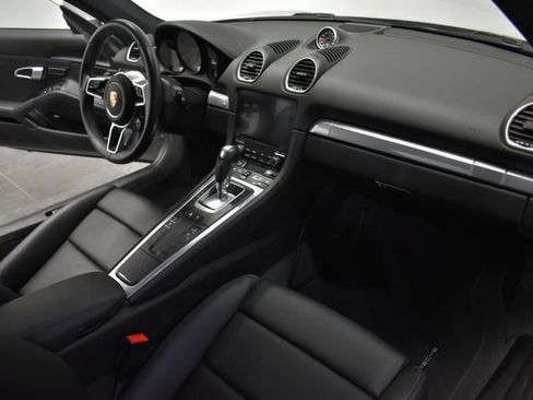 Used 2018 Porsche 718 Cayman S RWD image 15