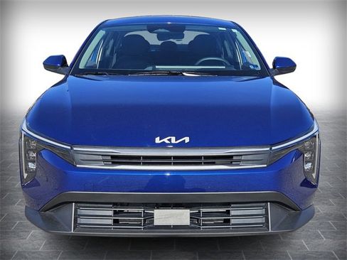 Used 2025 Kia K4 LXS image 2