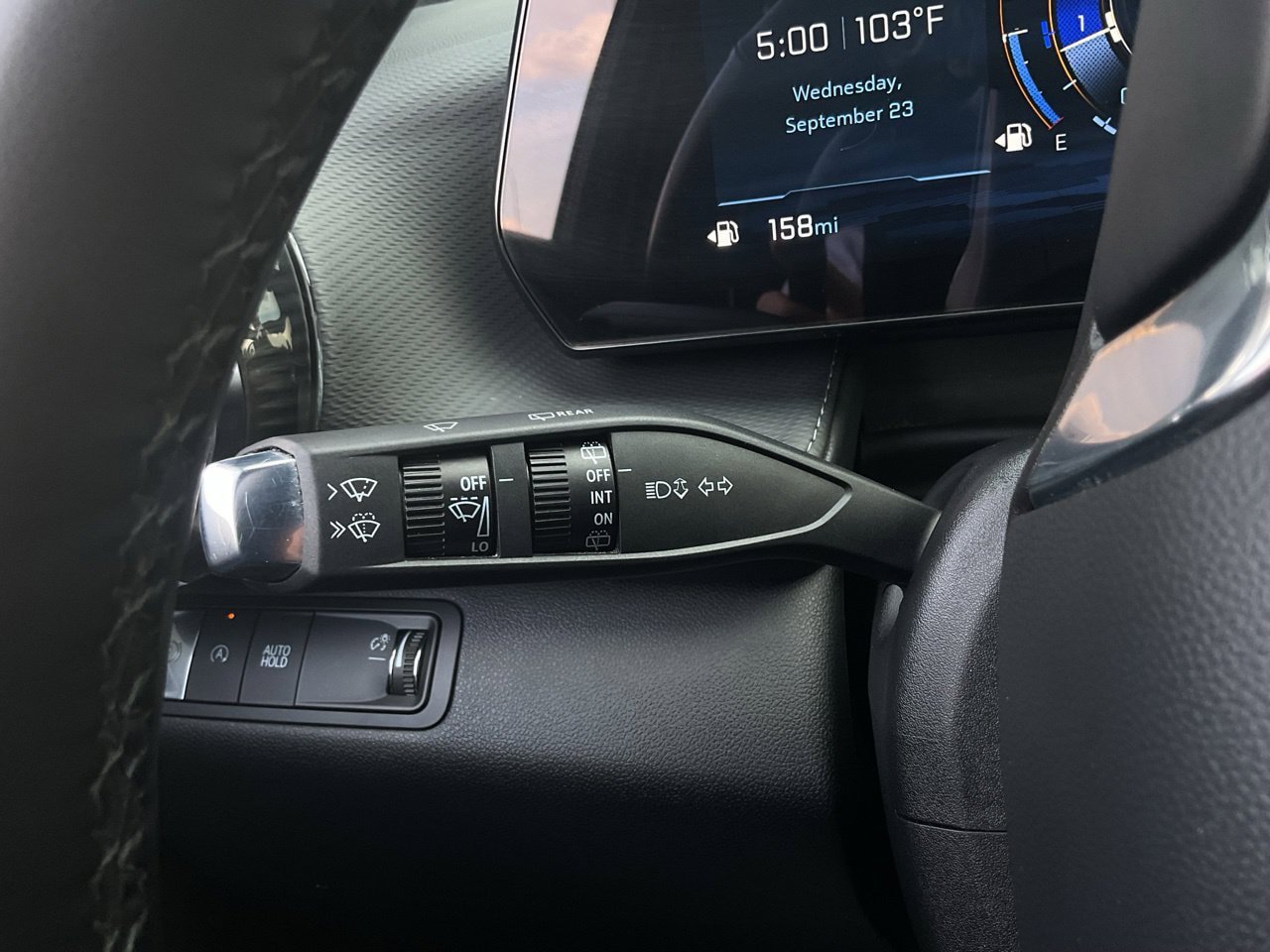 Used 2025 Chevrolet Equinox LT w/ Convenience Package II FWD image 32