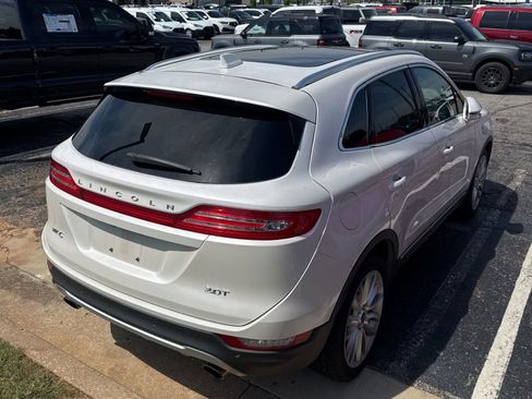Used 2017 Lincoln MKC Reserve FWD image 3