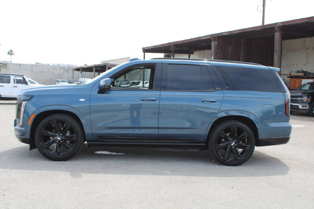 Used 2025 Cadillac Escalade Sport Platinum AWD/4WD image 9