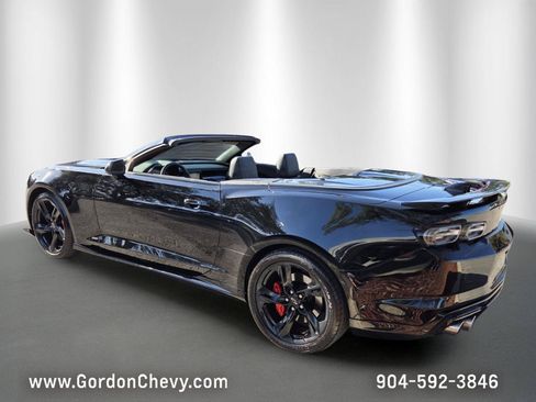 Used 2023 Chevrolet Camaro SS RWD image 3