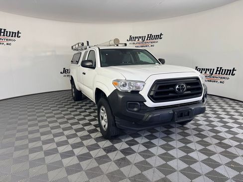 Used 2023 Toyota Tacoma SR image 6