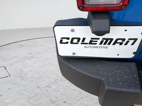 Used 2014 Jeep Wrangler Polar Edition AWD/4WD image 32