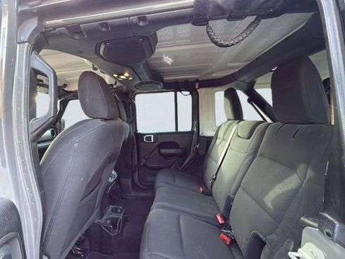 Used 2020 Jeep Wrangler Unlimited Sport image 14