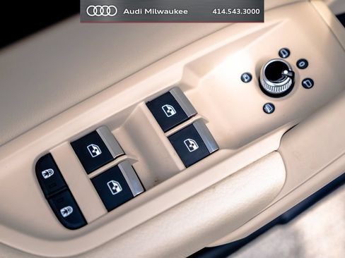Used 2023 Audi Q5 2.0T Premium w/ Convenience Package AWD/4WD image 20