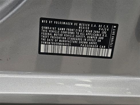 Used 2024 Volkswagen Jetta SE image 35