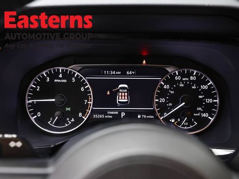 Used 2025 Nissan Pathfinder SV FWD image 18