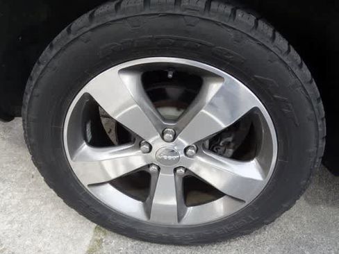 Used 2015 Jeep Grand Cherokee Overland AWD/4WD image 19