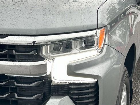 Used 2023 Chevrolet Silverado 1500 LT image 11
