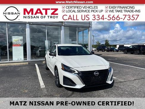 Certified 2023 Nissan Altima 2.5 SV w/ SV Premium Package FWD image 1