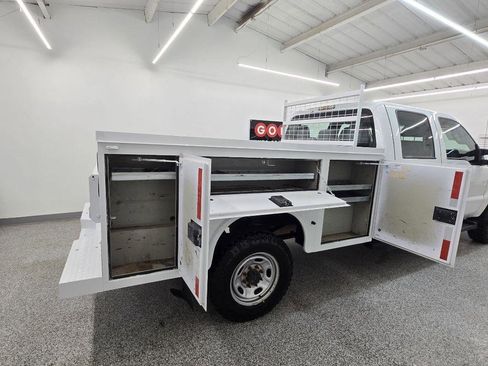 Used 2011 Ford F350 XL w/ PWR Equipment Group AWD/4WD image 9