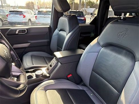 Used 2022 Ford Bronco Black Diamond image 14