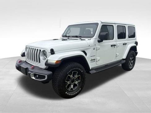 Used 2020 Jeep Wrangler Unlimited Sahara w/ Uconnect 4C Nav & Sound Group AWD/4WD image 9