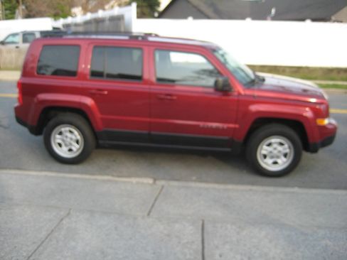 Used 2015 Jeep Patriot Sport w/ Power Value Group image 5