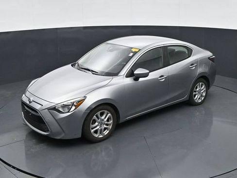 Used 2016 Scion iA FWD image 30