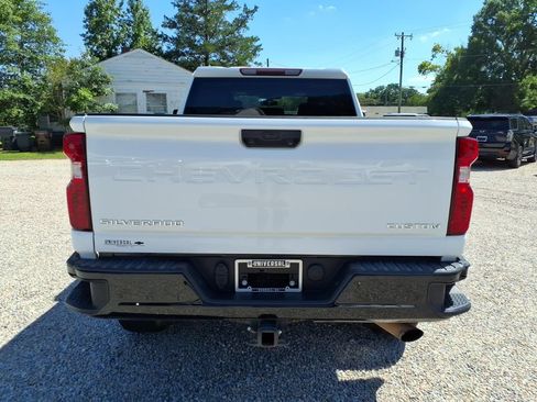 Used 2023 Chevrolet Silverado 2500 Custom w/ Custom Convenience Package AWD/4WD image 6