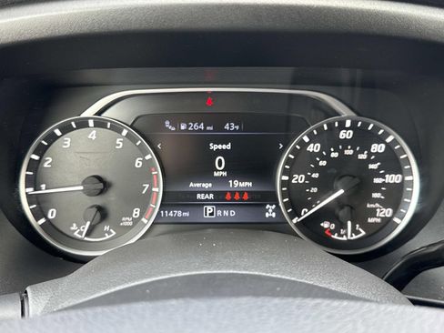 Used 2024 Nissan Titan SV w/ Accessory Utility Package image 17