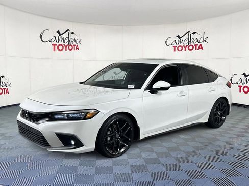 Used 2023 Honda Civic Sport Touring image 4