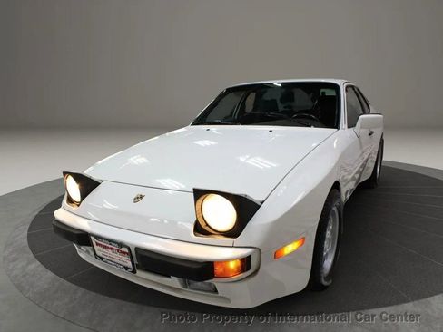 Used 1988 Porsche 944 Coupe image 15
