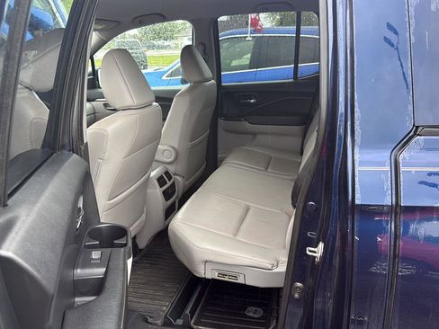 Used 2017 Honda Ridgeline RTL-T image 19
