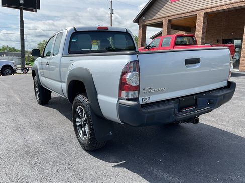 Used 2009 Toyota Tacoma 4x4 Access Cab image 3