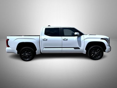 Used 2024 Toyota Tundra Platinum AWD/4WD image 4