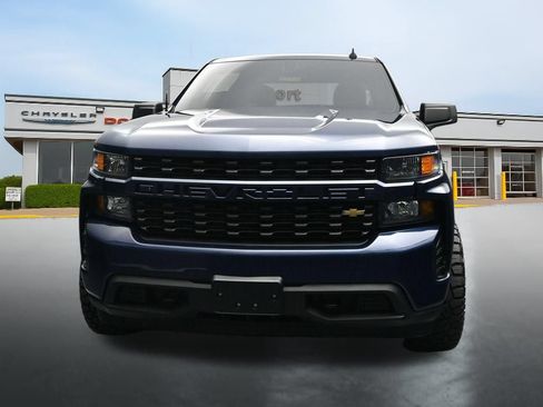 Used 2021 Chevrolet Silverado 1500 Custom w/ LPO, Dark Essentials Package AWD/4WD image 8