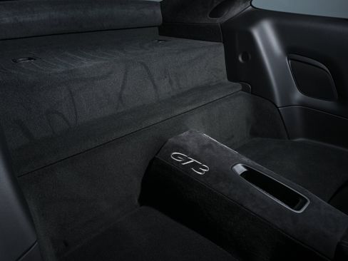 Used 2018 Porsche 911 GT3 RWD image 28